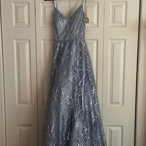 Prom dress light blue with sequins NWT Size 9/10